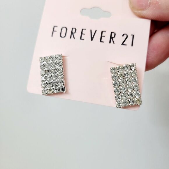 Brand New Forever 21 Silver Bling Rectangle Rhinestone Earrings - Picture 4 of 6